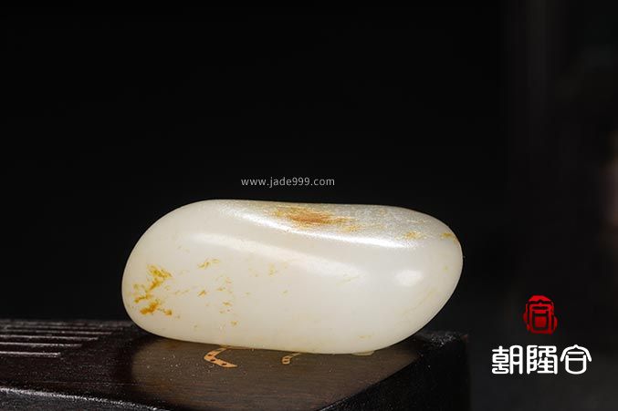 和田玉最大的特點就是溫潤(圖1)
