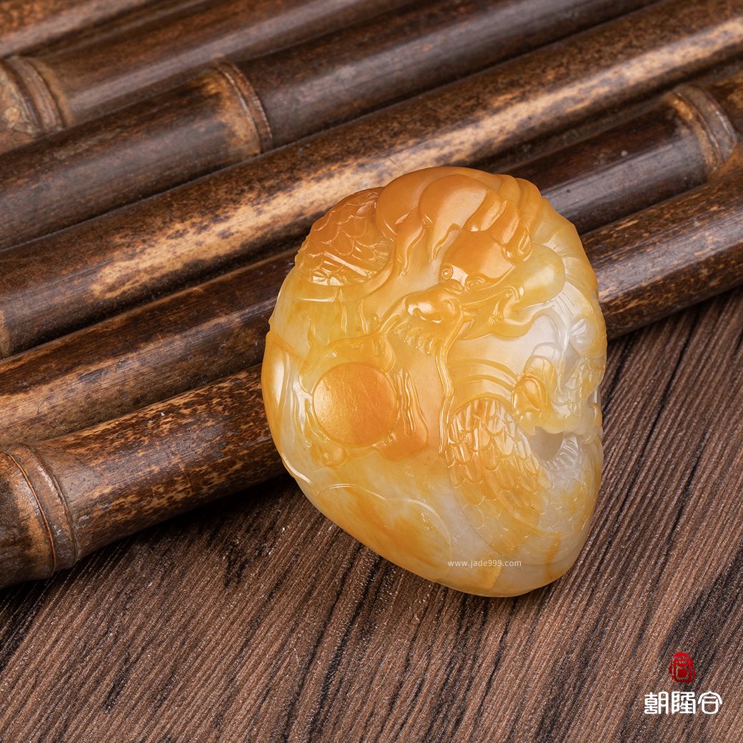 龍行天下